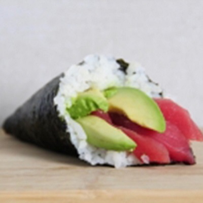Temaki atún con aguacate