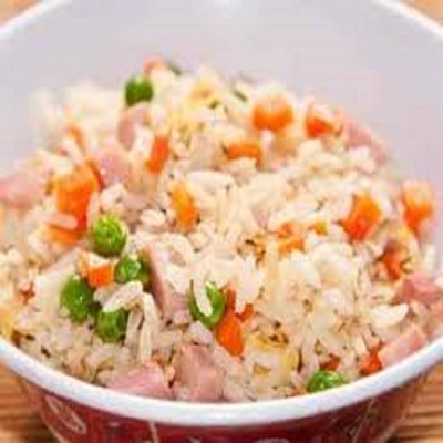 Arroz frito con tres delicias