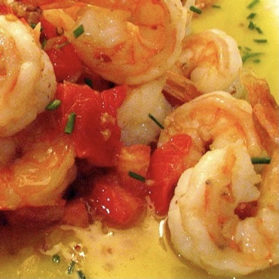 Gambas con sal curry rojo